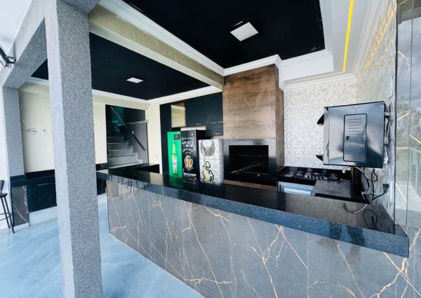 1 quarto 4 banheiros – Casa - Imagem 2