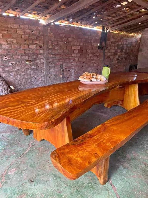 Mesa Rústica.