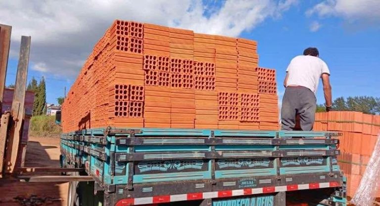TIJOLOS COM PREÇO DIRETO DE FÁBRICA, PARA A CONSTRUÇÃO DA SUA OBRA.