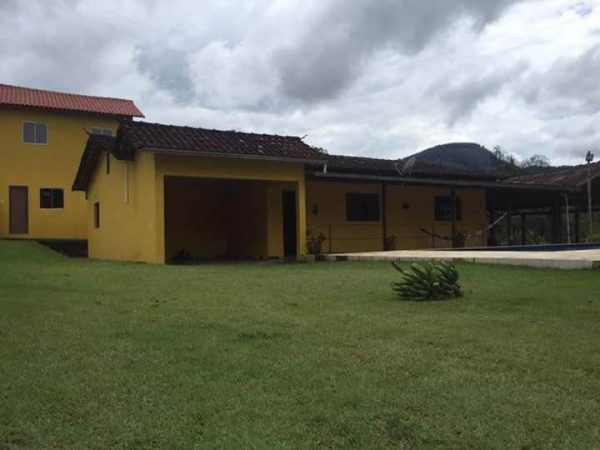 Chácara à Venda – Conforto, Lazer e Natureza