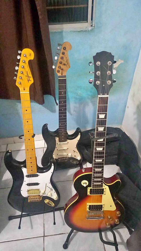 GUITARRA AULAS