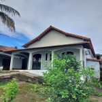 Alugo casa com suíte