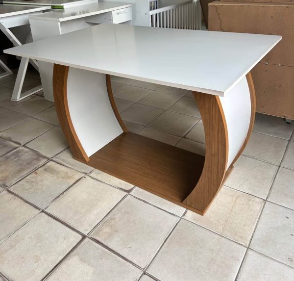 Vendo mesa nova