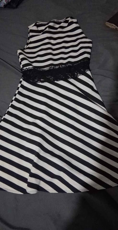 Vendo roupas femininas