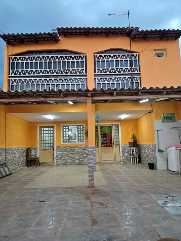 3 quartos 2 banheiros – Casa