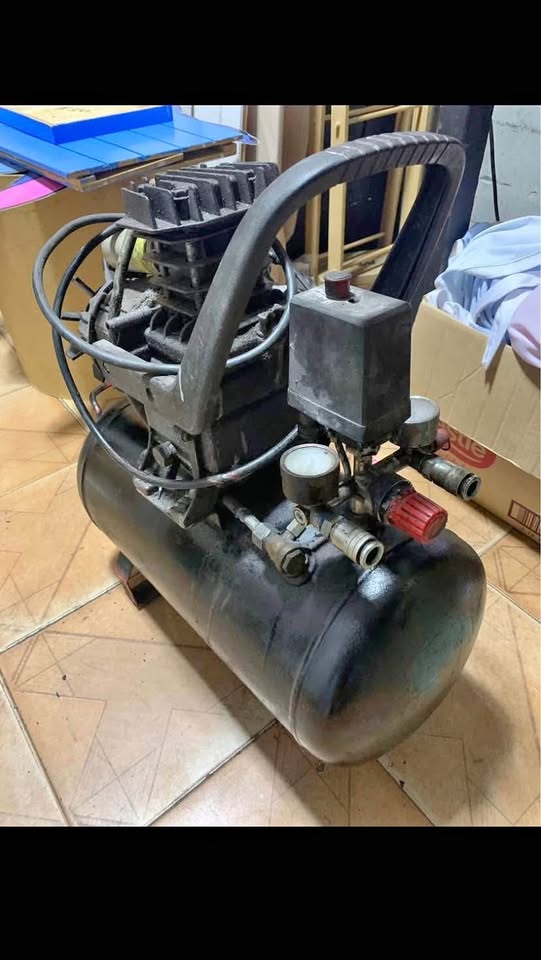 Vendo equipamentos de oficina