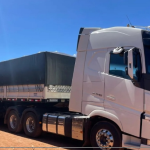 Volvo FH 540 2021 + Graneleiro Randon 2021 (Conjunto) ÚNICO