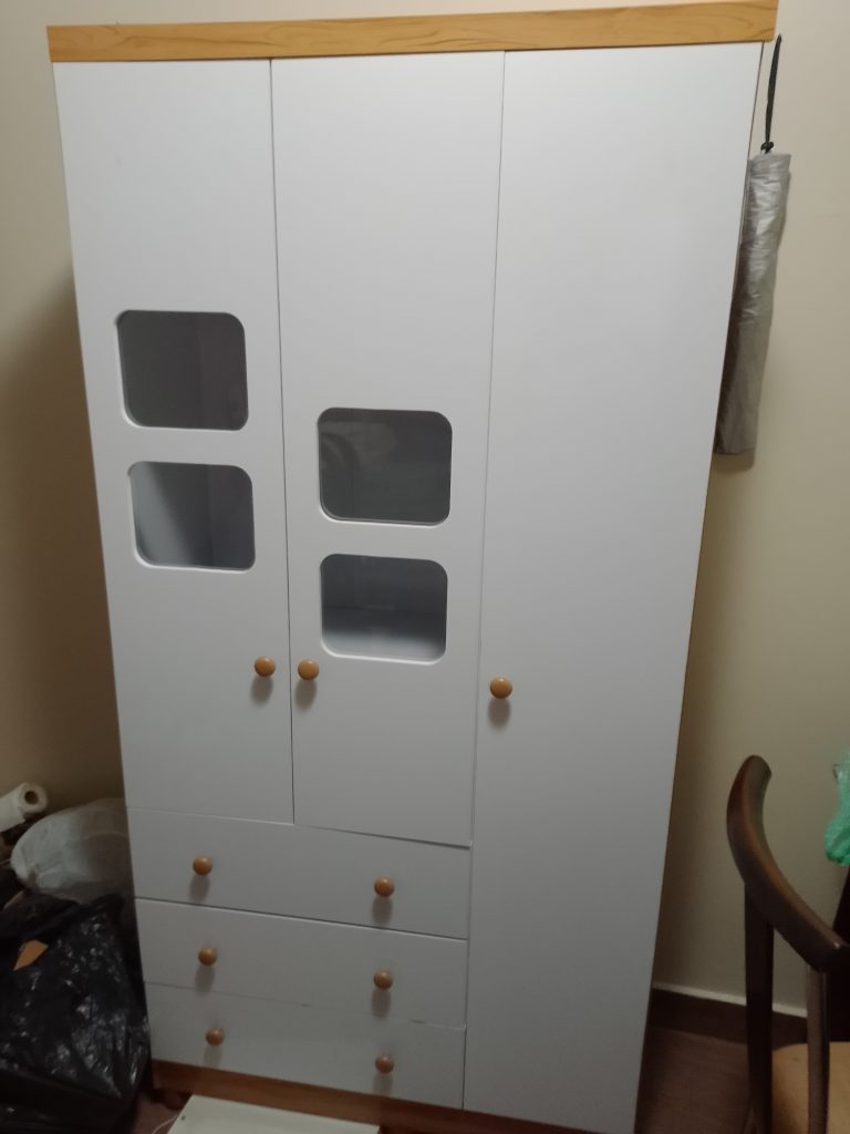 Vendo guarda roupas infantil bebê